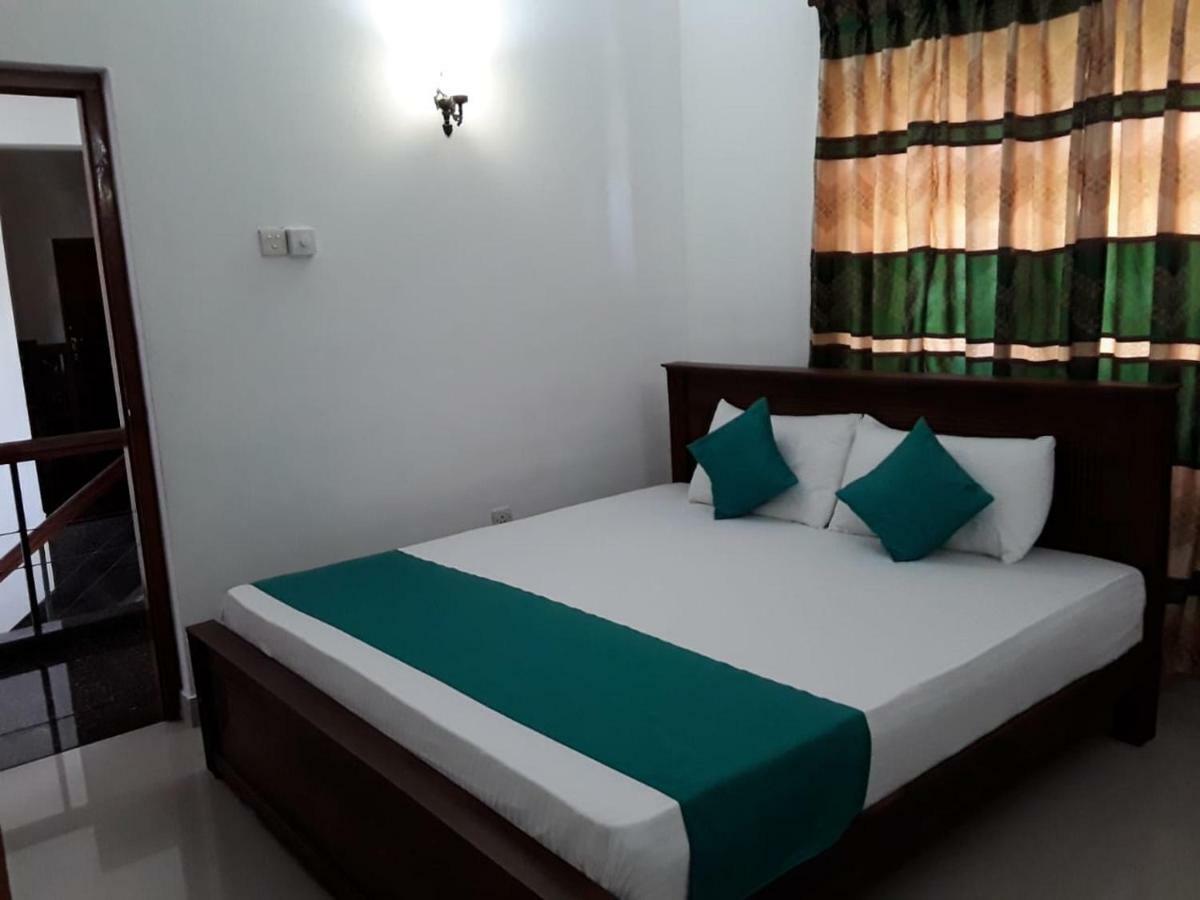Bed and Breakfast La Sachara Kandy Exterior foto
